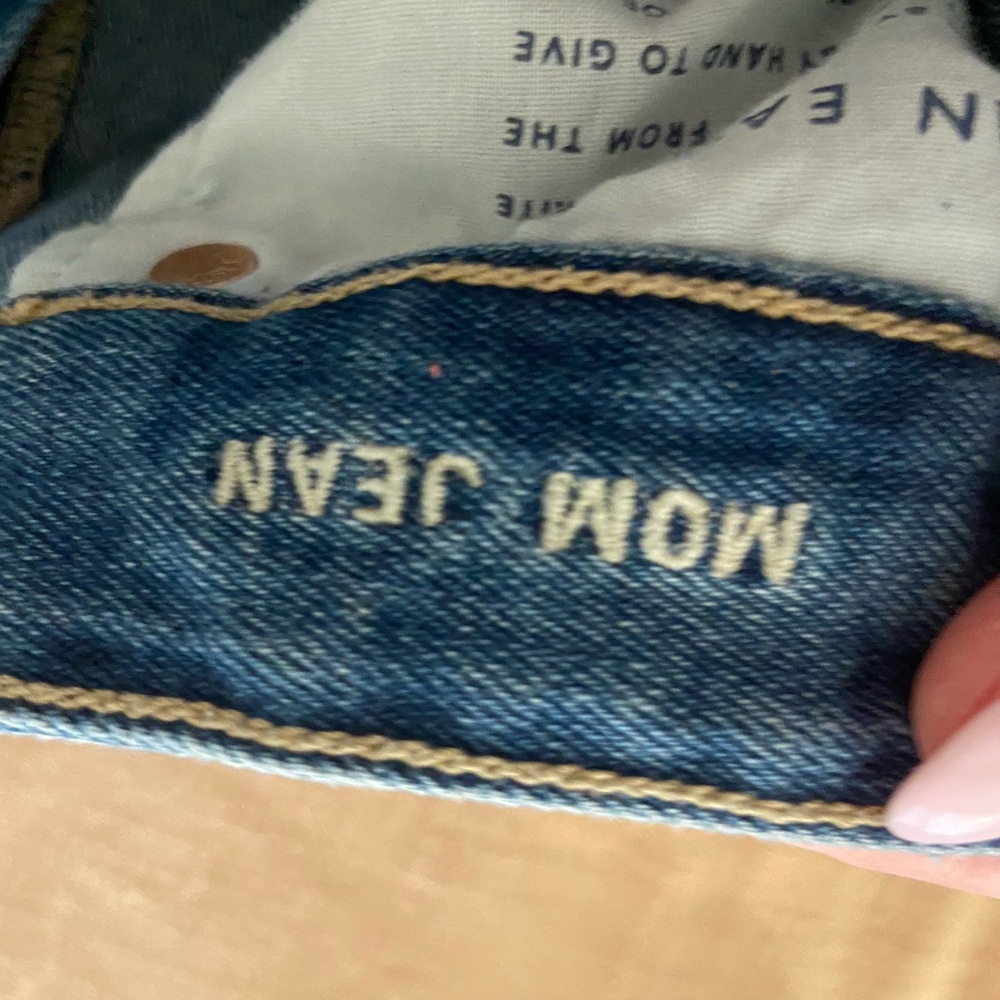 AEO Mom Jean - Picture 2 of 4